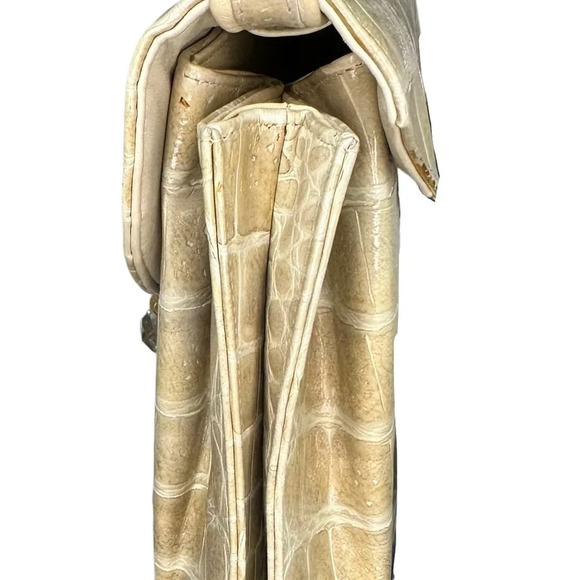 Vintage Sondra Roberts Convertible Crossbody Leather Patent Animal Textu… - Picture 2 of 8